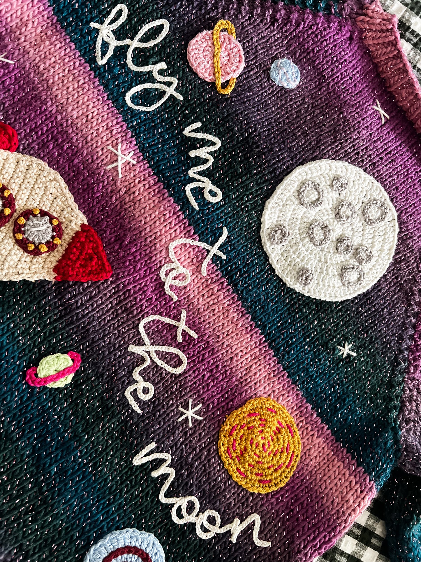 Fly me to the moon - 3/5 years